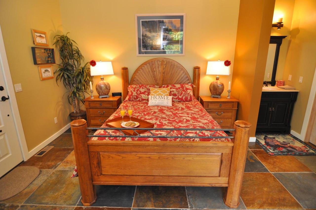 Lake'S Edge Tuscan Lodge Manson Quarto foto